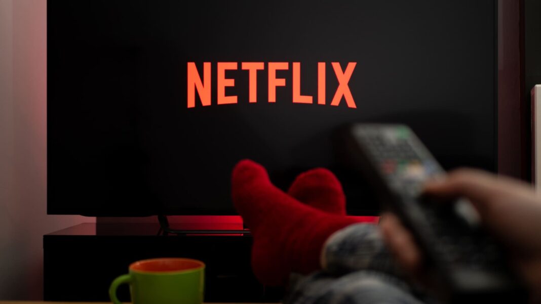 Procons-notificam-Netflix-por-cobrança-extra;-empresa-enfrenta-problemas-legais.-00-30-05-23
