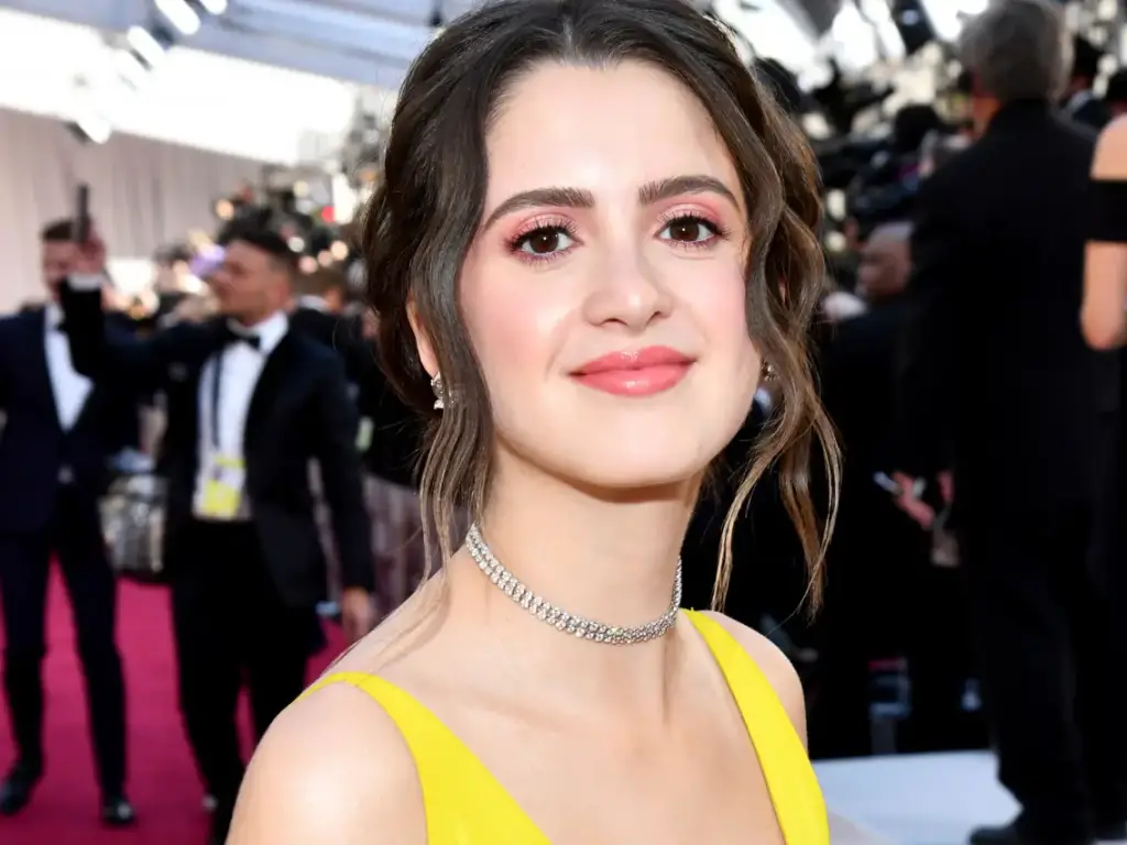 Conheça Laura Marano, a Cami de 