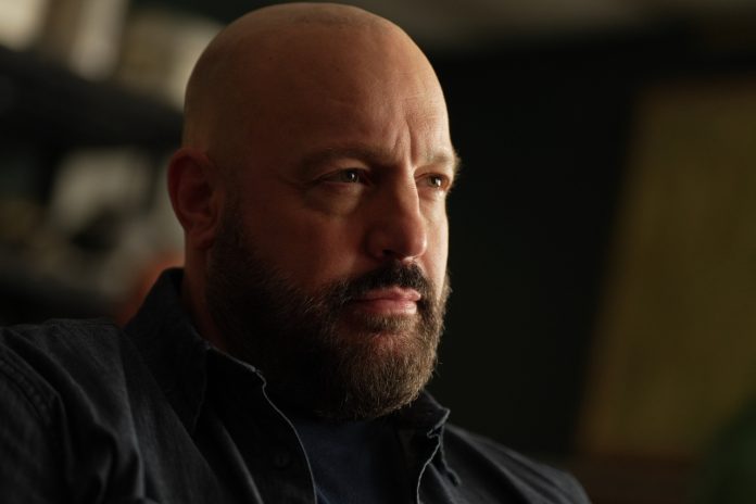 FAMÍLIA À PROVA DE BALAS_DiamondFilms_03_Easy-Resize.com